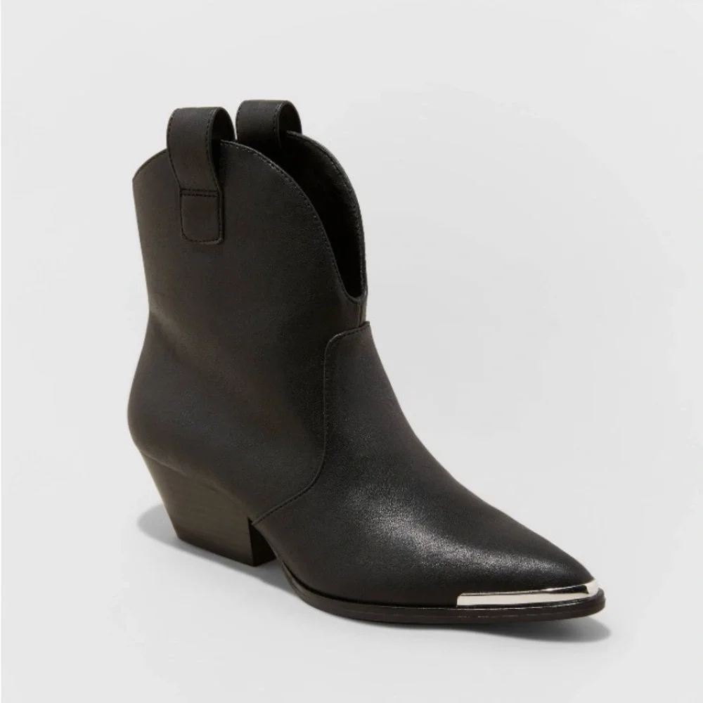 Women's Henley Ankle Western Boots - Universal Thread™ Black